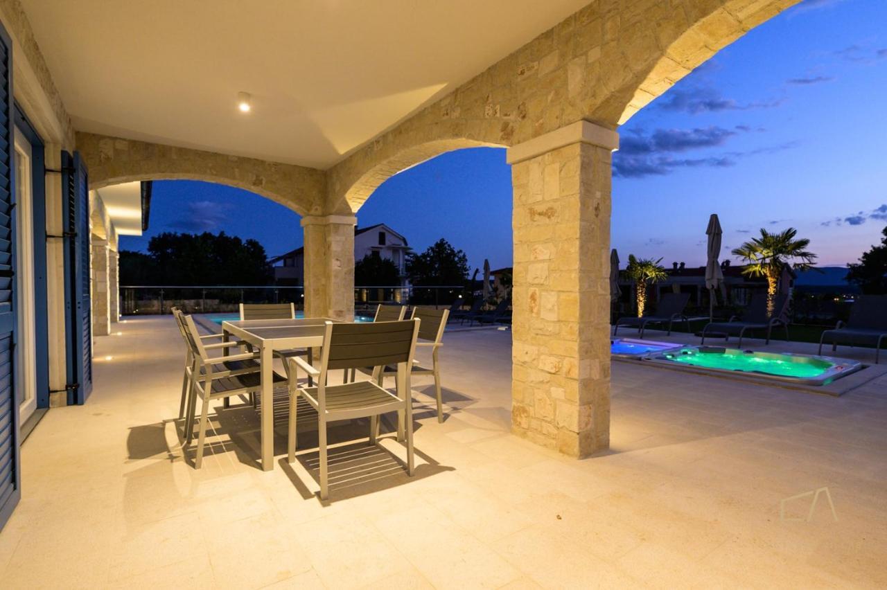 Luxury Apartments Loma Sveti Vid-Miholjice Екстер'єр фото